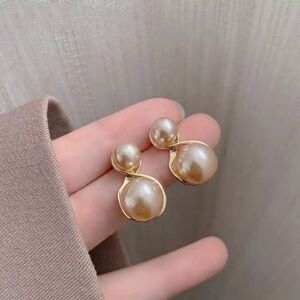 3/$20 Gold Warm South Sea Look Champagne Rose Pearls Earrings